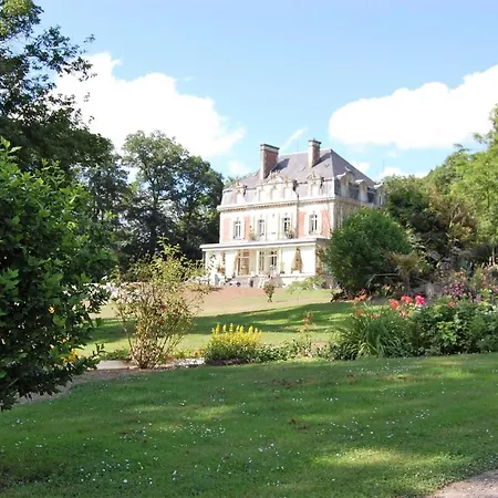 Couette-café Château De Broyes *
