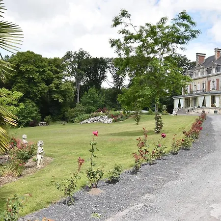 Couette-café Château De Broyes
