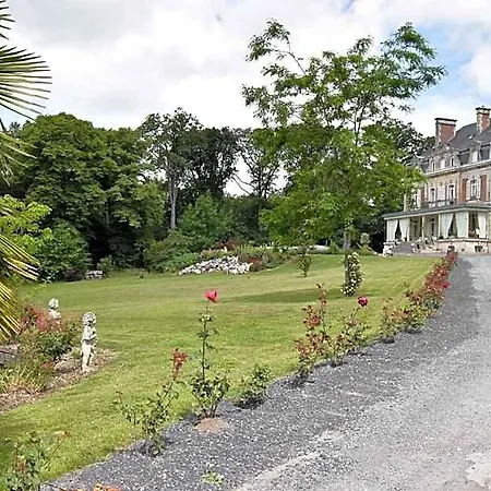 Chateau De فندق مبيت وإفطار